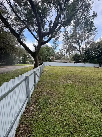 Keuka Avenue Leesburg FL 34748
