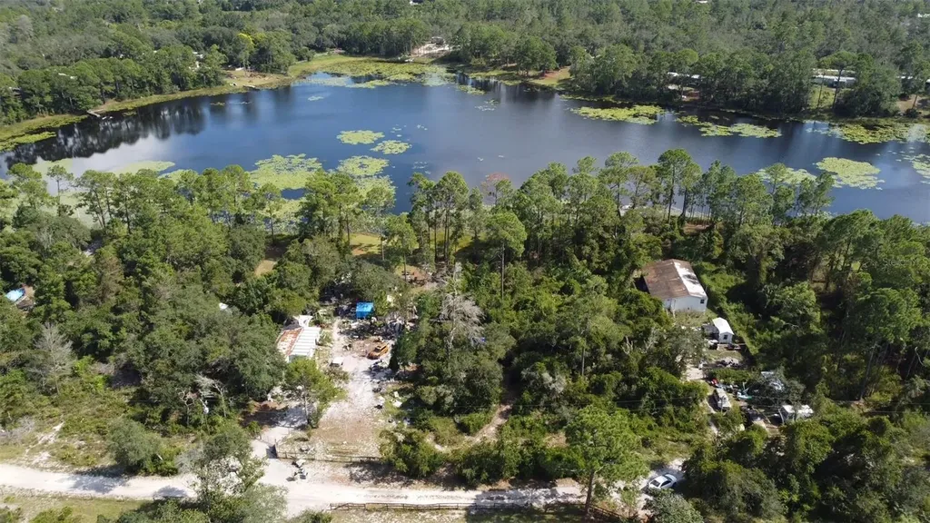 W Lake Road Deland FL 32720