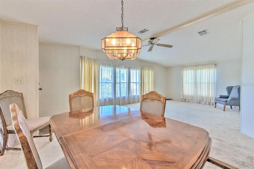 37605 Amigo Drive Zephyrhills FL 33541
