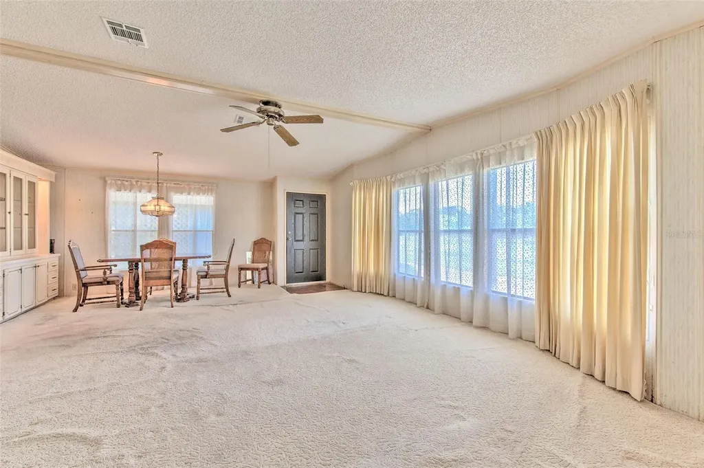 37605 Amigo Drive Zephyrhills FL 33541