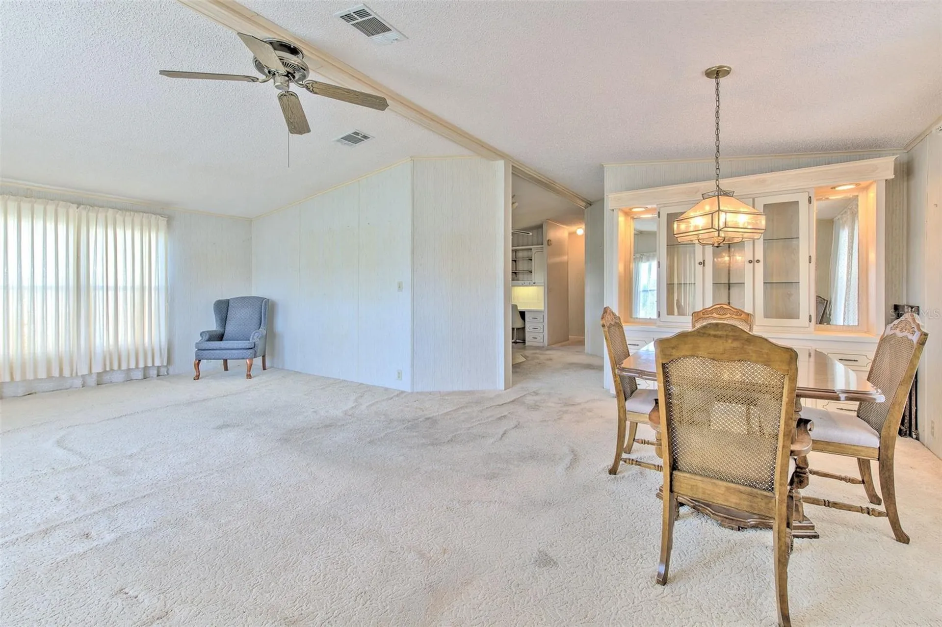 37605 Amigo Drive Zephyrhills FL 33541