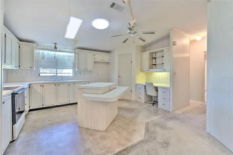 37605 Amigo Drive Zephyrhills FL 33541