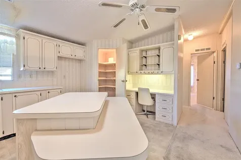 37605 Amigo Drive Zephyrhills FL 33541