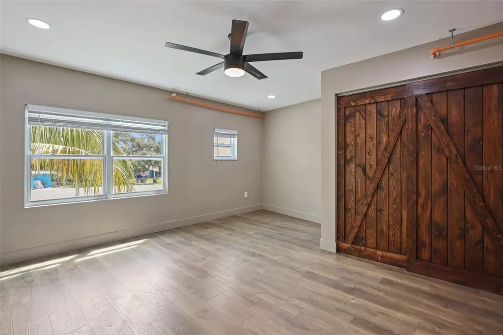 10830 Navajo Drive St Petersburg FL 33708