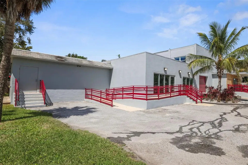10830 Navajo Drive St Petersburg FL 33708