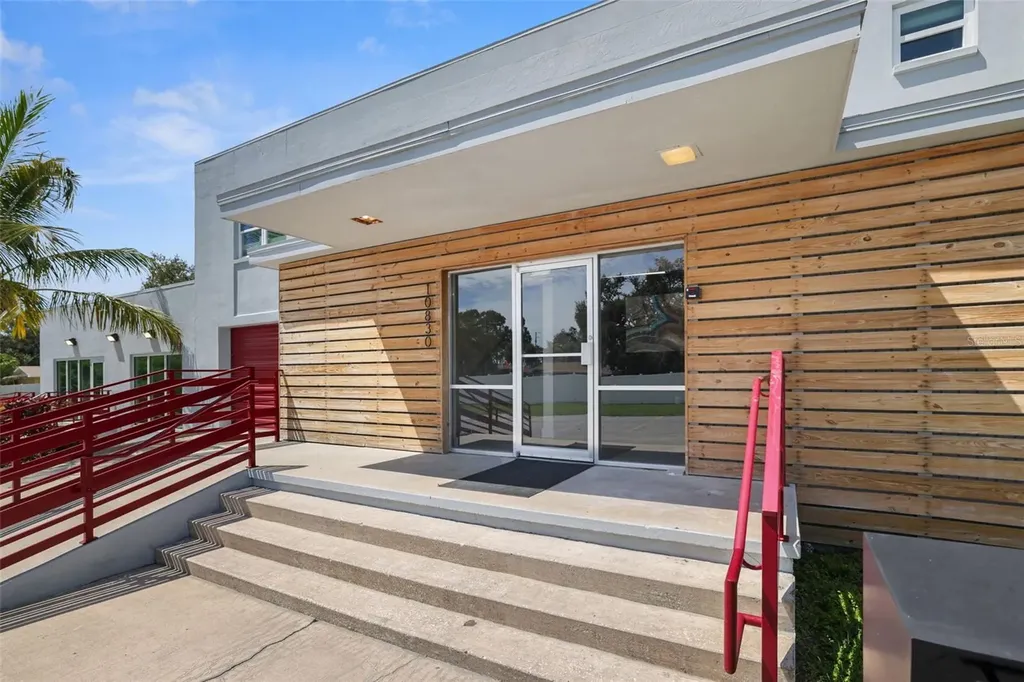 10830 Navajo Drive St Petersburg FL 33708