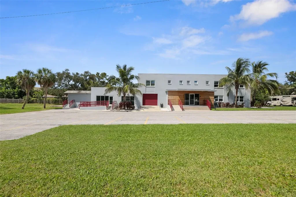 10830 Navajo Drive St Petersburg FL 33708