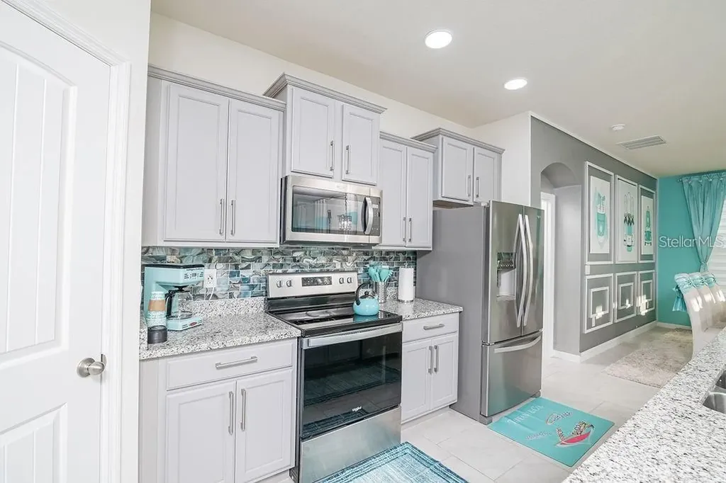 2937 Hooded Crane Cove Harmony FL 34773