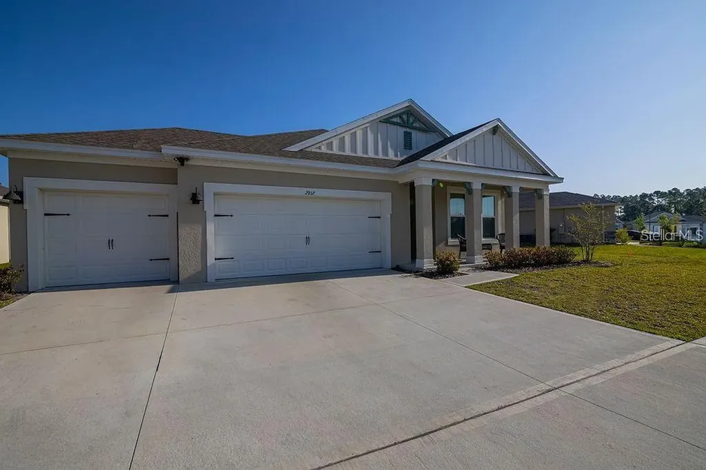 2937 Hooded Crane Cove Harmony FL 34773