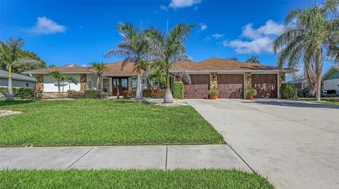 1085 Sorrento Woods Boulevard Nokomis FL 34275