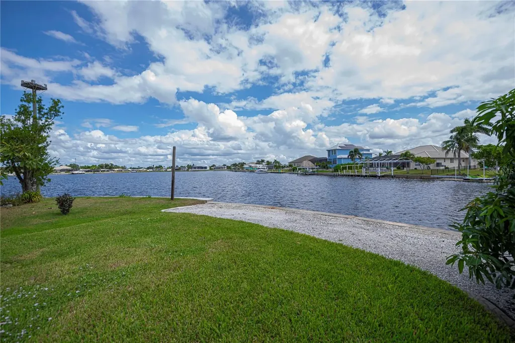 171 Morgan Lane SE Port Charlotte FL 33952