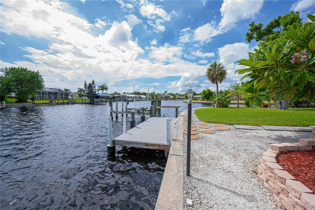 171 Morgan Lane SE Port Charlotte FL 33952