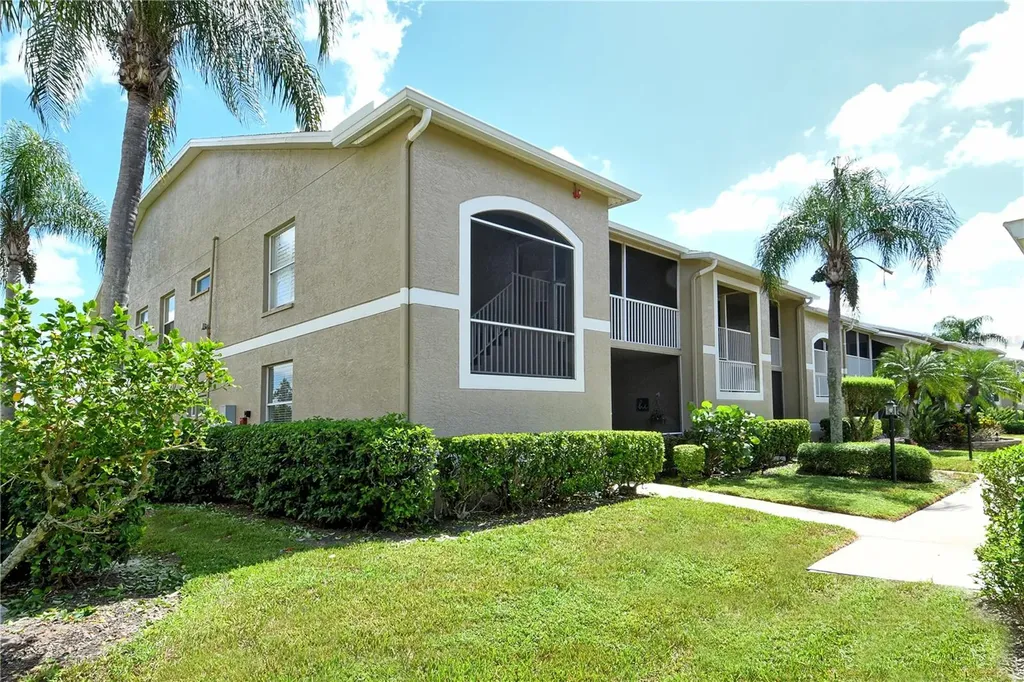 5221 Mahogany Run Avenue Sarasota FL 34241