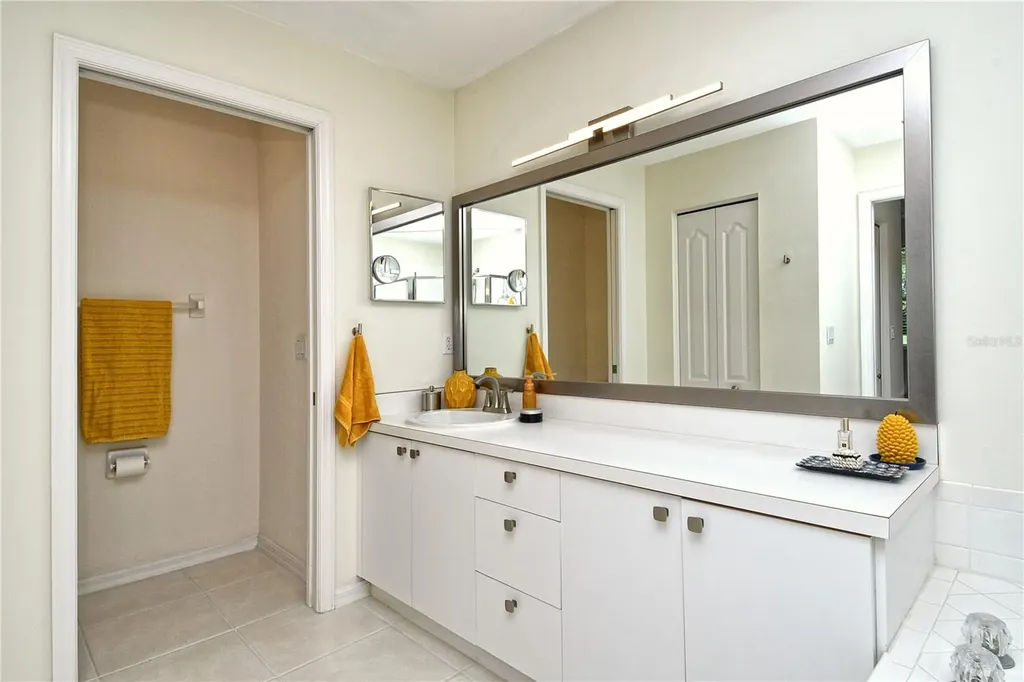 5221 Mahogany Run Avenue Sarasota FL 34241