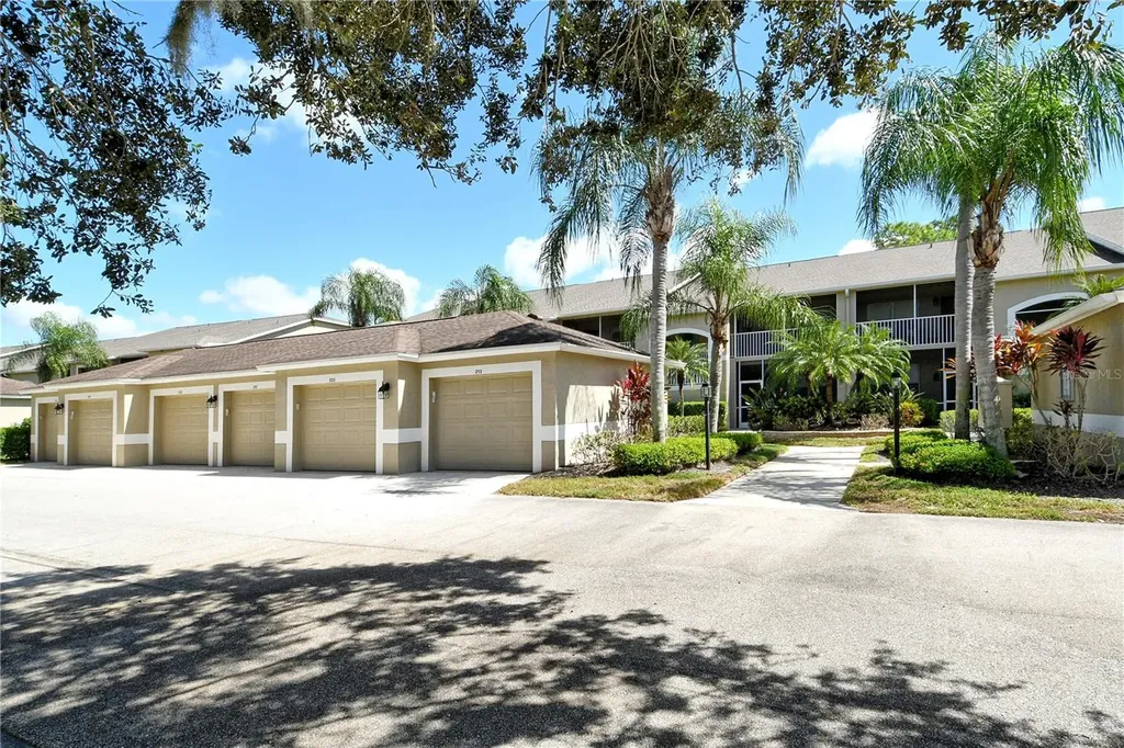 5221 Mahogany Run Avenue Sarasota FL 34241