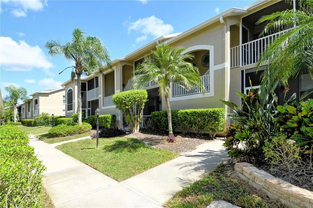 5221 Mahogany Run Avenue Sarasota FL 34241