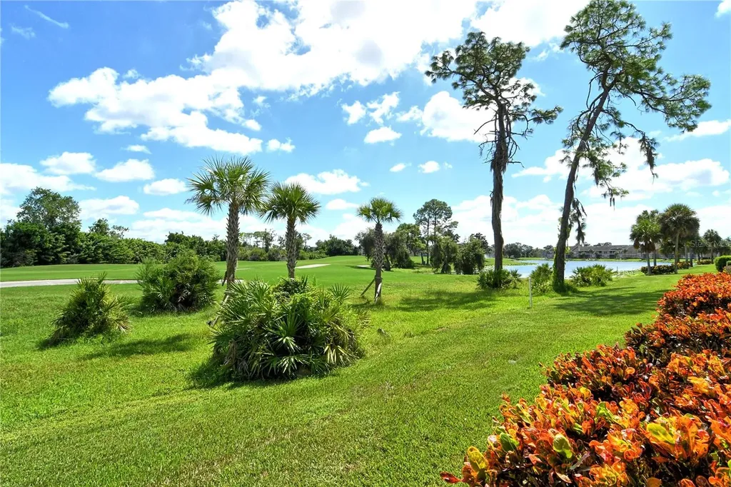 5221 Mahogany Run Avenue Sarasota FL 34241