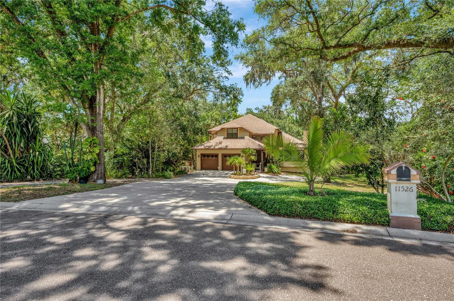 11526 River Country Drive Riverview FL 33569