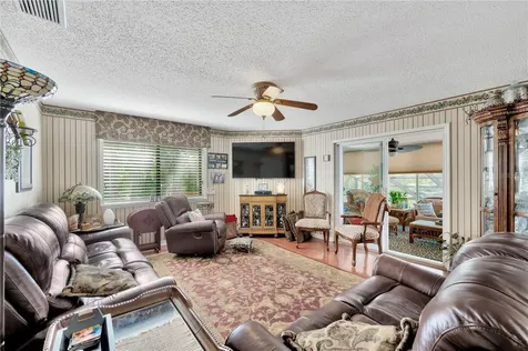 11526 River Country Drive Riverview FL 33569