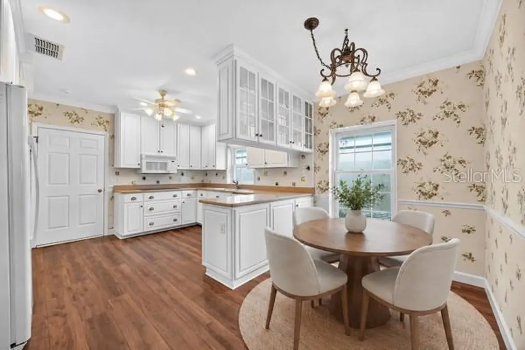 5941 Chesapeake Park Orlando FL 32819