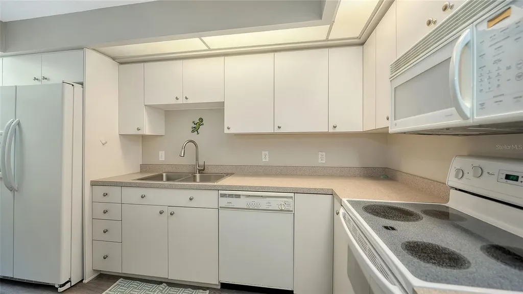 1975 Gulf Of Mexico Drive Longboat Key FL 34228