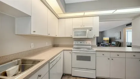 1975 Gulf Of Mexico Drive Longboat Key FL 34228