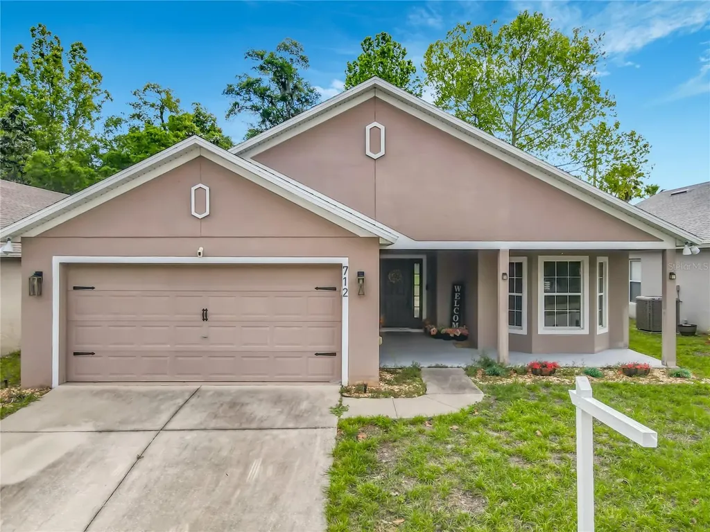 712 Spring Cavern Avenue Orange City FL 32763