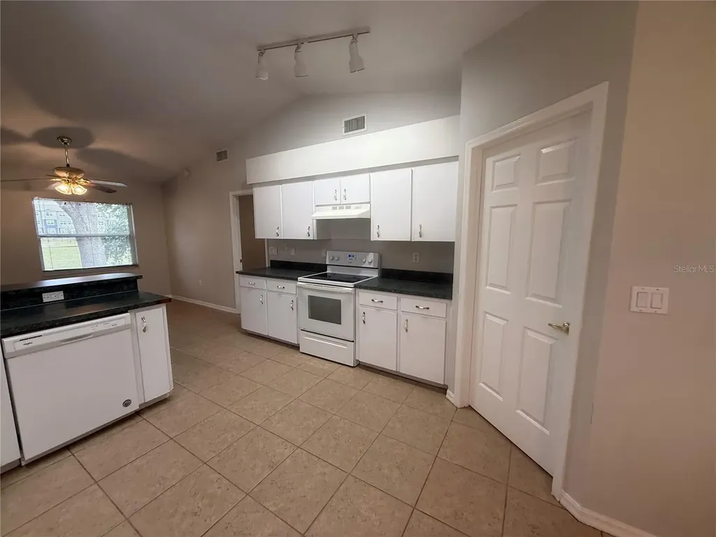 620 Reflections Loop Winter Haven FL 33884
