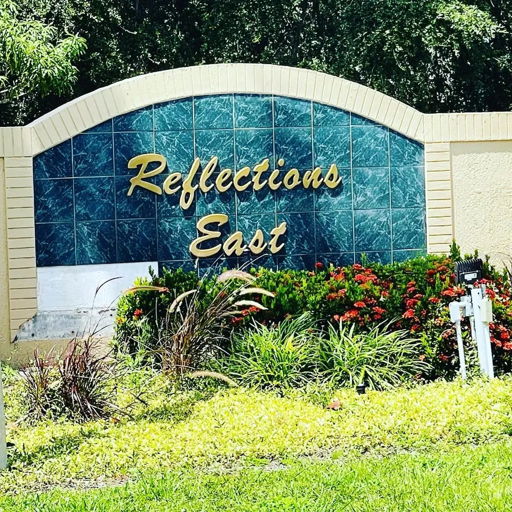 620 Reflections Loop Winter Haven FL 33884