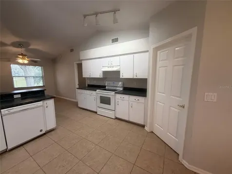 620 Reflections Loop Winter Haven FL 33884