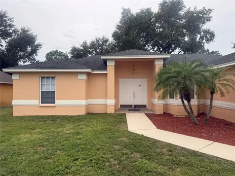 620 Reflections Loop Winter Haven FL 33884