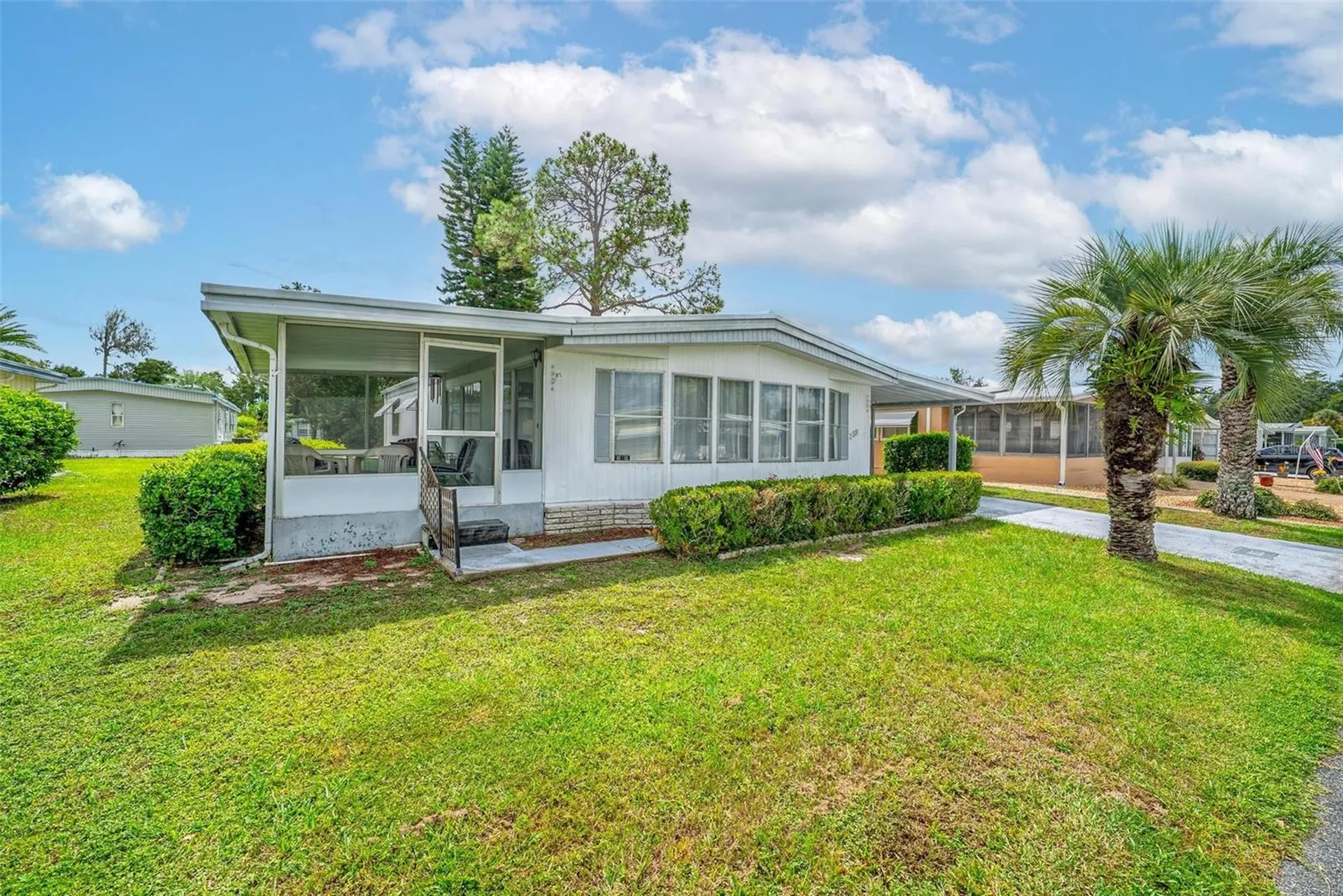259 Kelou Court Leesburg FL 34788