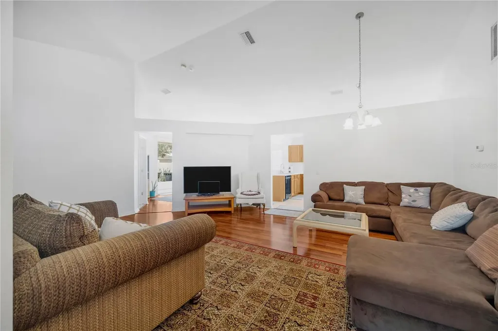 6923 Waterbrook Court Gibsonton FL 33534
