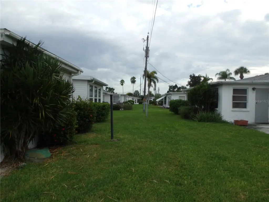 5987 Coral Way Bradenton FL 34207