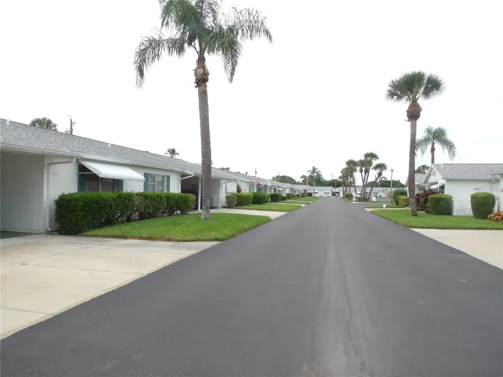 5987 Coral Way Bradenton FL 34207