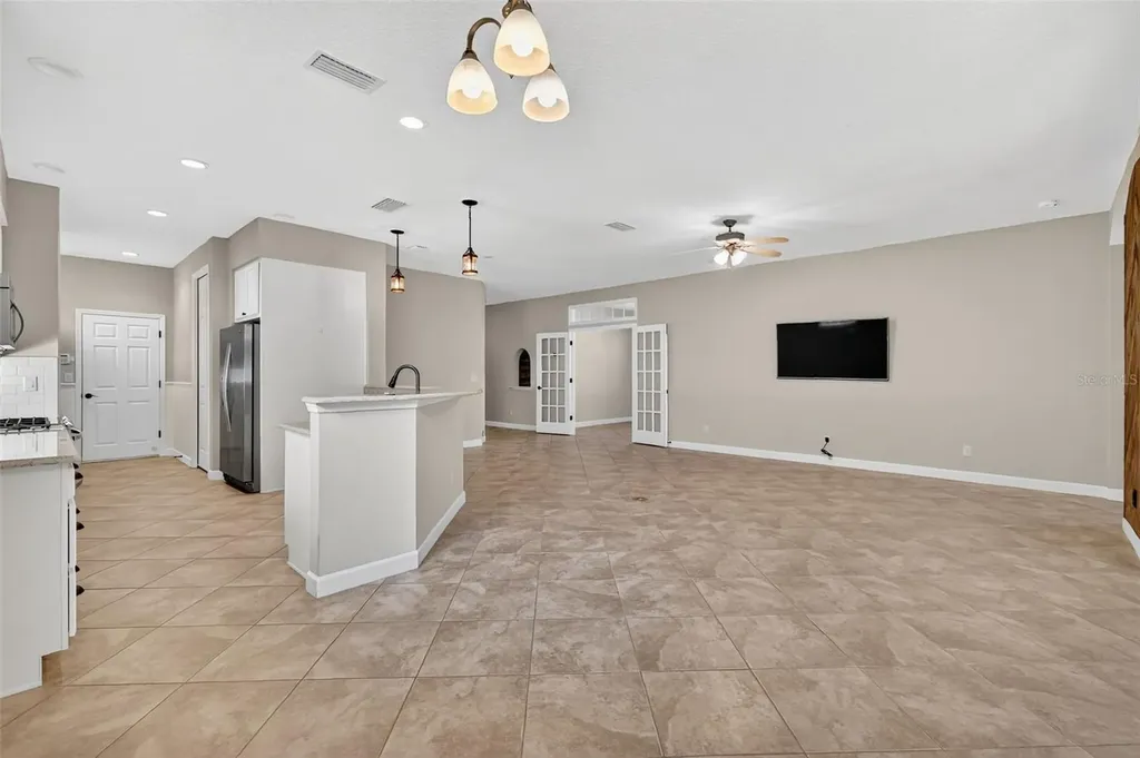 8852 Bridgeport Bay Circle Mount Dora FL 32757