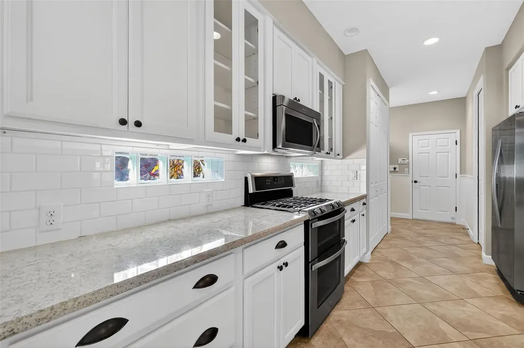 8852 Bridgeport Bay Circle Mount Dora FL 32757
