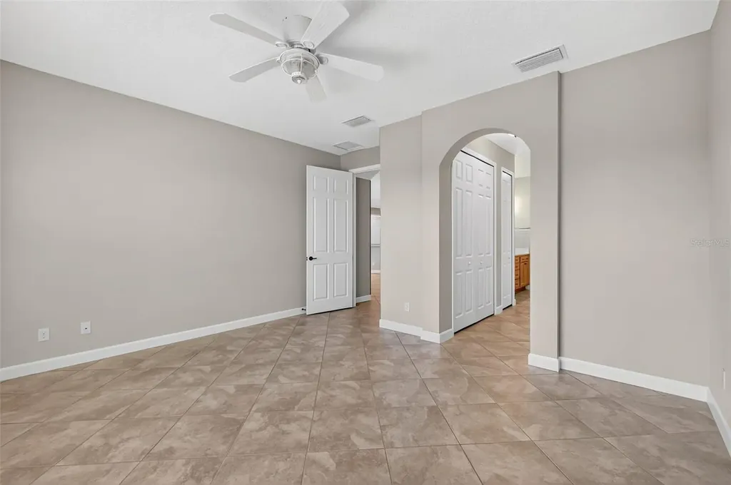 8852 Bridgeport Bay Circle Mount Dora FL 32757
