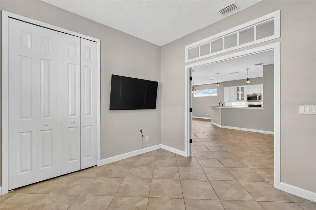 8852 Bridgeport Bay Circle Mount Dora FL 32757