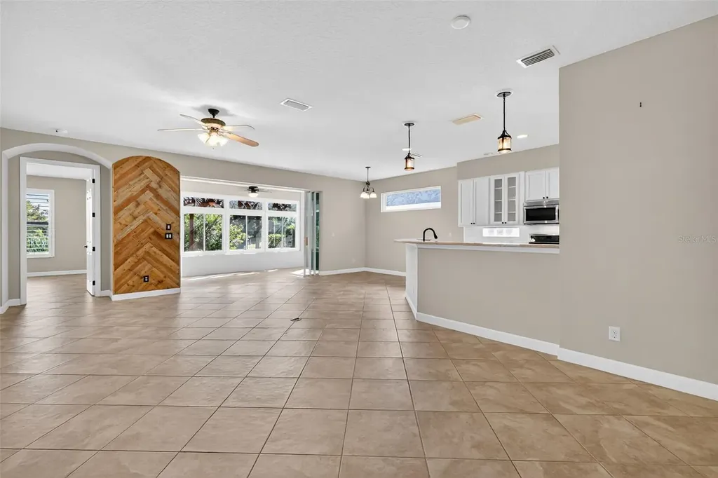 8852 Bridgeport Bay Circle Mount Dora FL 32757