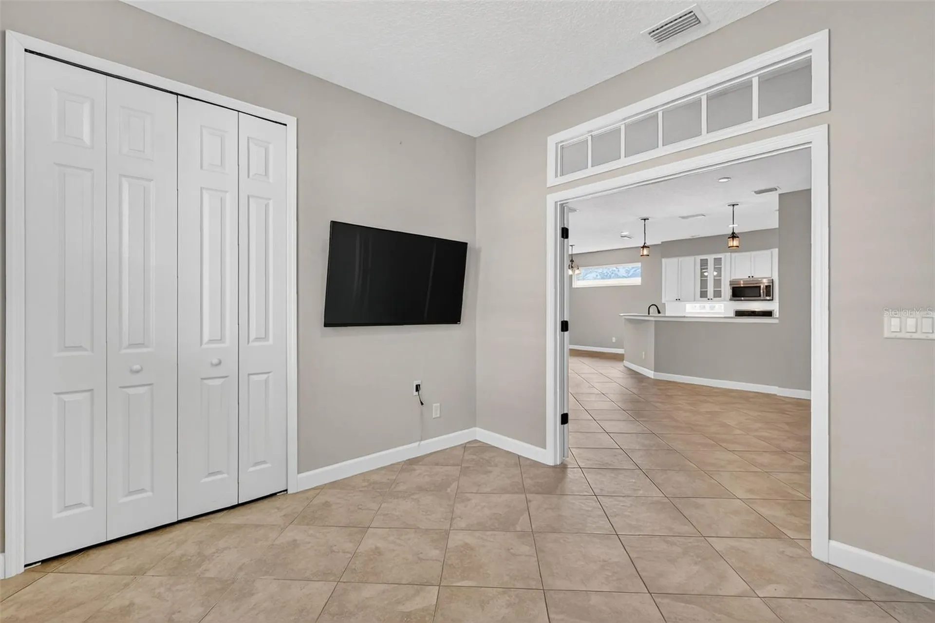 8852 Bridgeport Bay Circle Mount Dora FL 32757