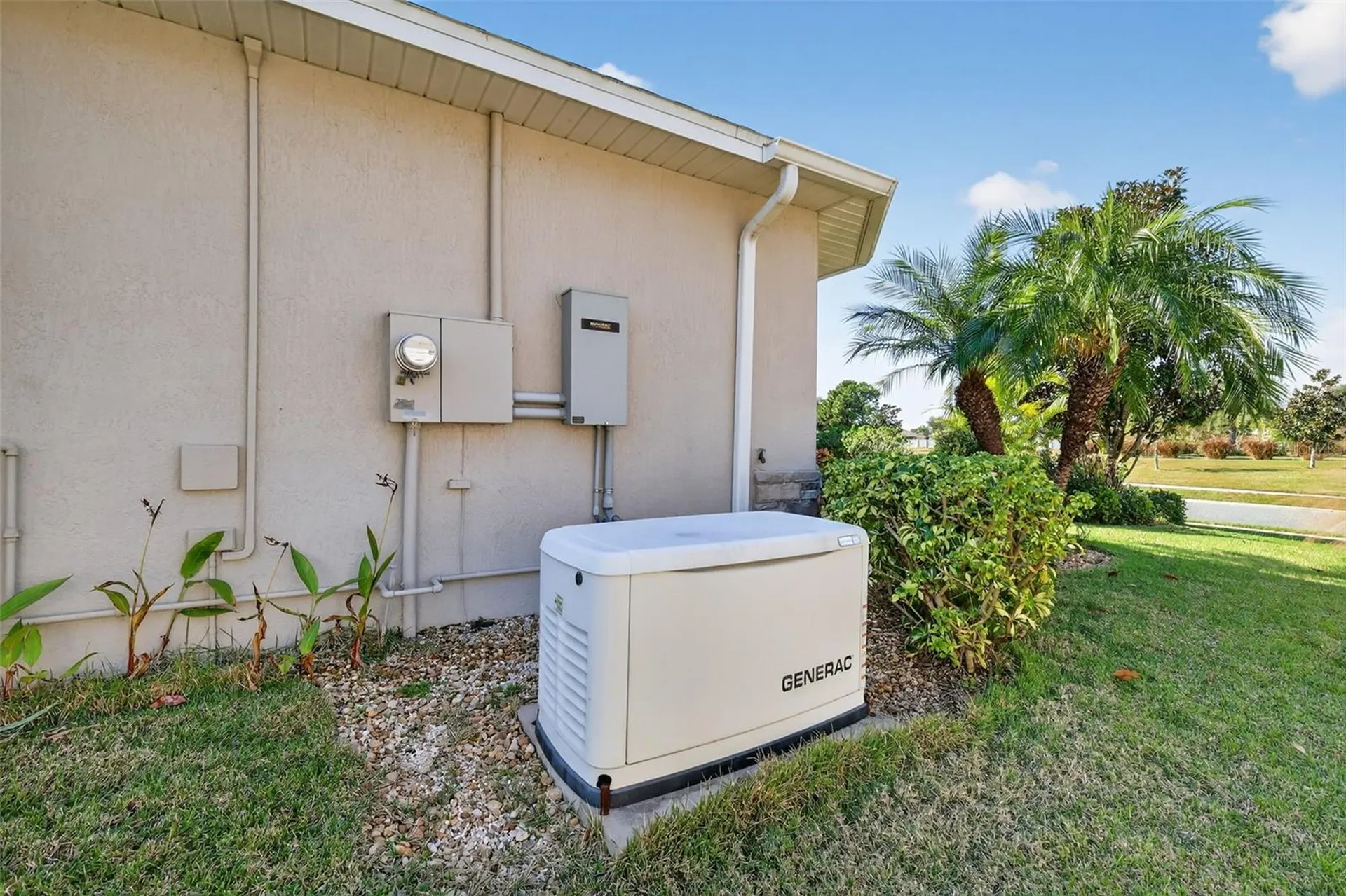 8852 Bridgeport Bay Circle Mount Dora FL 32757