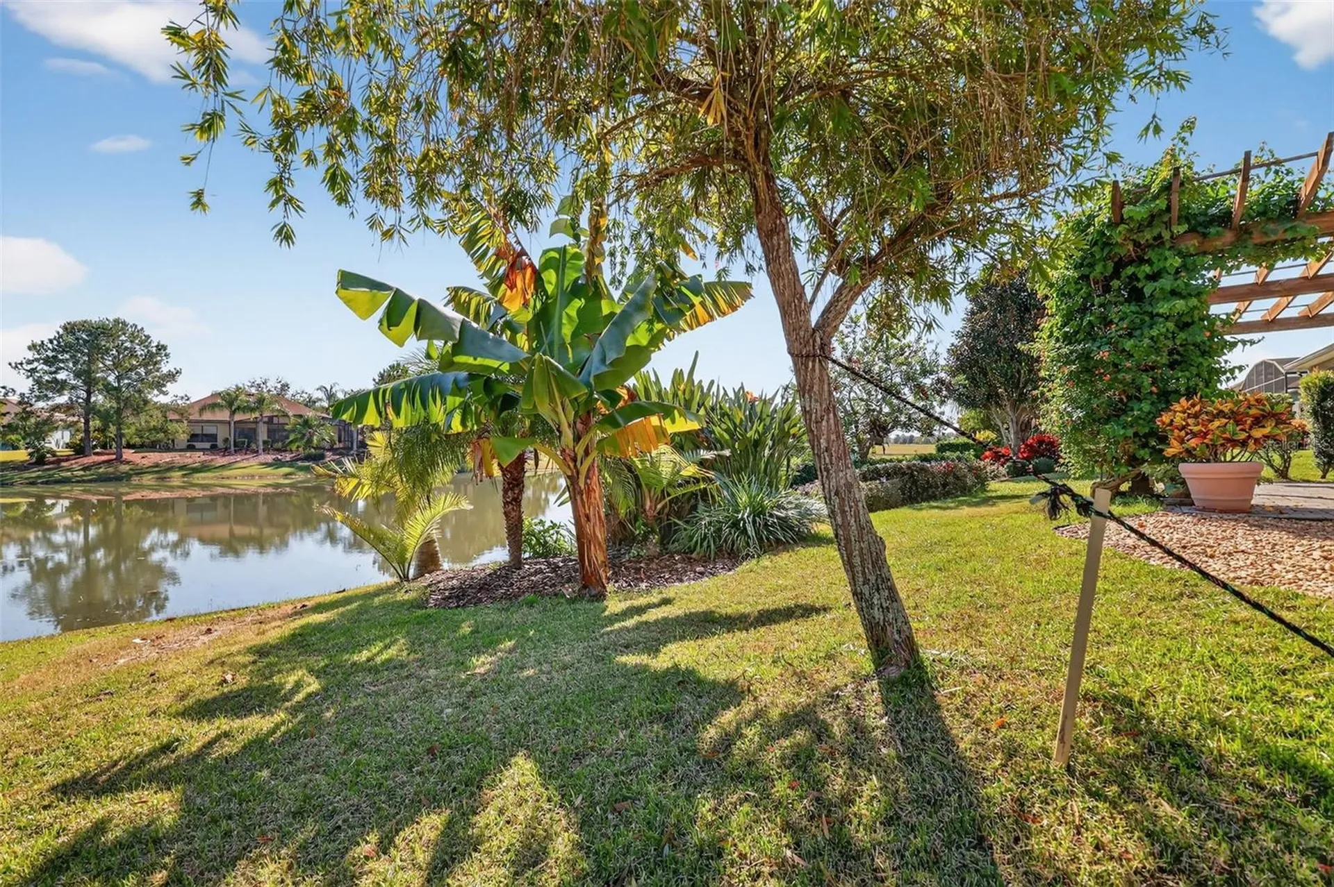 8852 Bridgeport Bay Circle Mount Dora FL 32757
