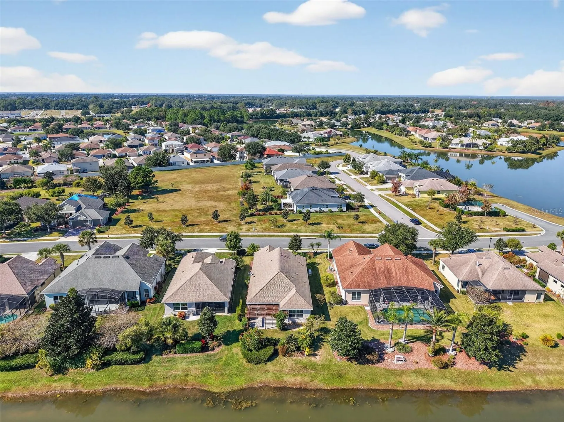 8852 Bridgeport Bay Circle Mount Dora FL 32757