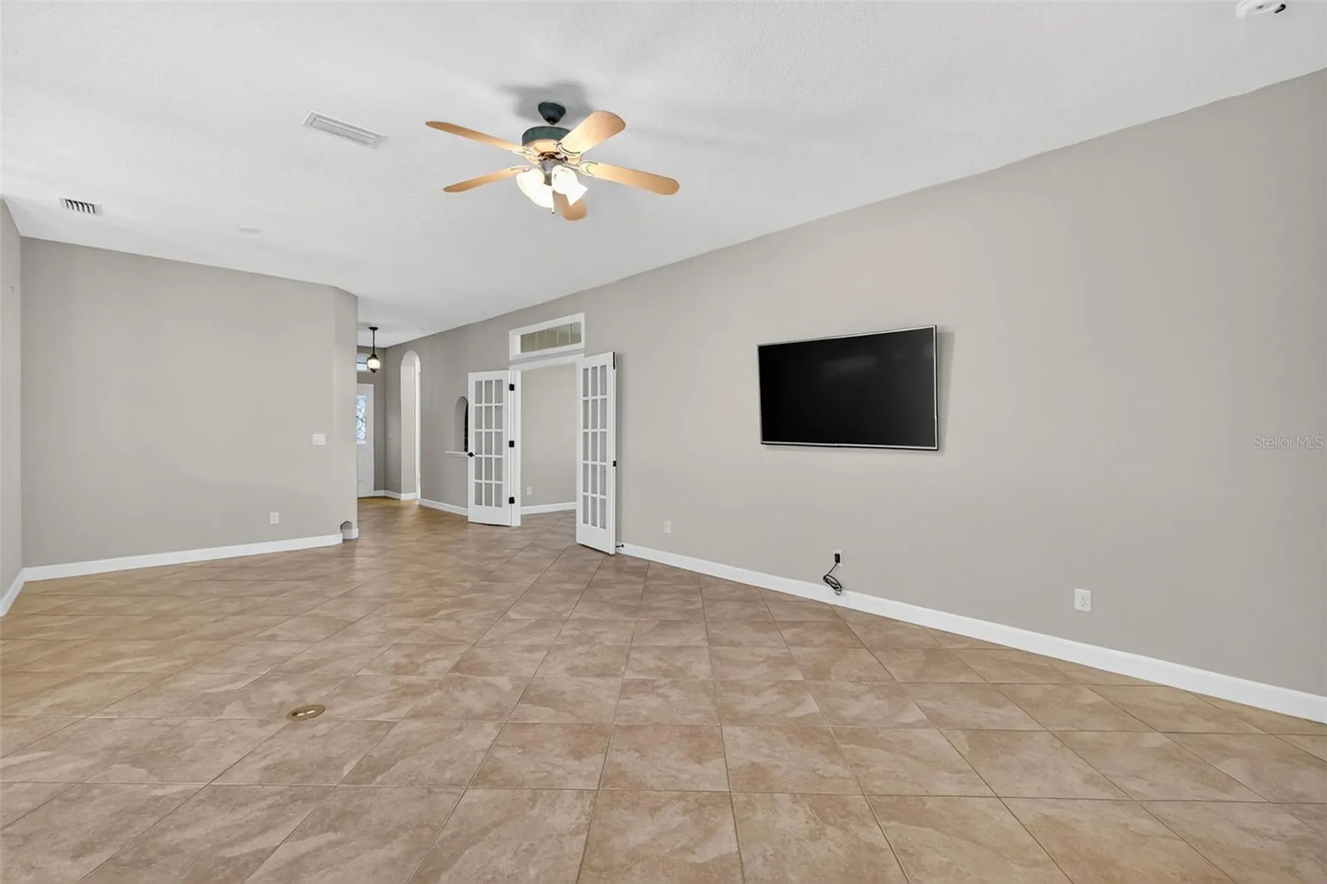 8852 Bridgeport Bay Circle Mount Dora FL 32757