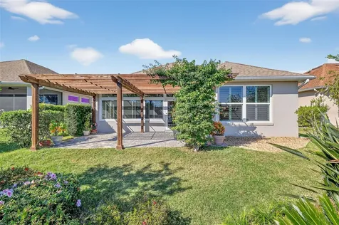 8852 Bridgeport Bay Circle Mount Dora FL 32757
