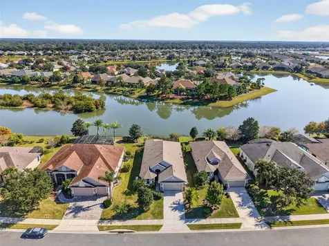 8852 Bridgeport Bay Circle Mount Dora FL 32757