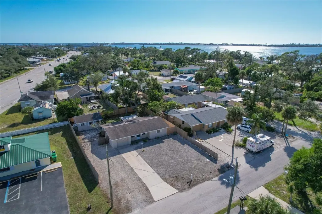 25 1st Avenue Englewood FL 34223