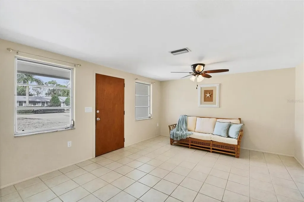 25 1st Avenue Englewood FL 34223