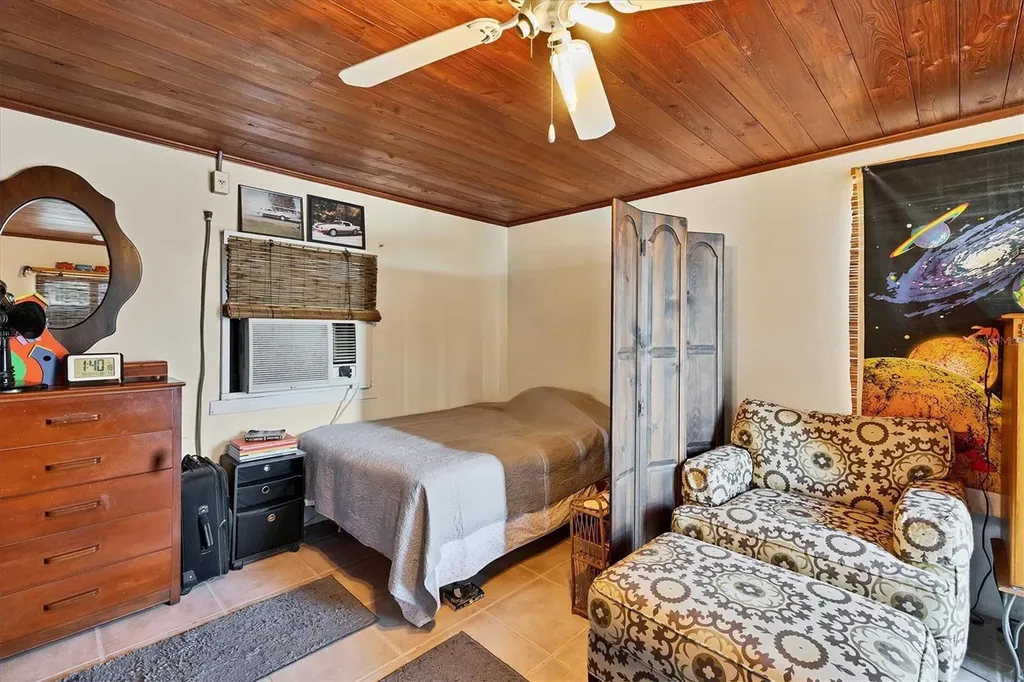25 1st Avenue Englewood FL 34223
